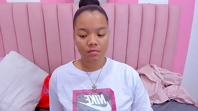 ISABELLA 020 online show from March 2025 12:15:01 PM