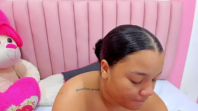 ISABELLA 020 online show from September 2025 01:01:01 PM