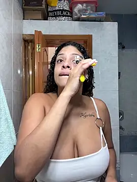 Shura xxxBig online show from May 2026 06:56:02 PM