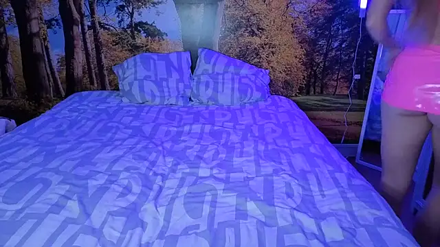 Snapshot of Dreamy_candy69 chatting on October 2025 10:51:02 PM Dreamy candy69 online show from October 2025 10:51:02 PM