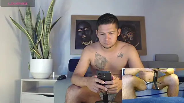 henrique Batman Latex017 online show from January 2025 04:30:02 PM
