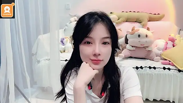 Snapshot of AKiKi711 chatting on September 2025 04:23:01 AM AKiKi711 online show from September 2025 04:23:01 AM