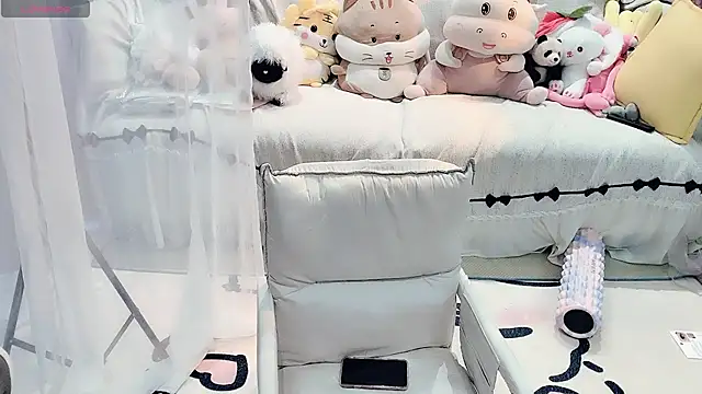 Snapshot of AKiKi711 chatting on July 2026 04:50:01 AM AKiKi711 online show from July 2026 04:50:01 AM