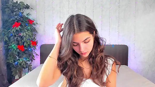 Milana Crystal  online show from December 2024 08:13:01 AM