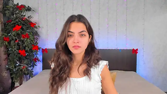 Milana Crystal  online show from December 2024 08:15:02 AM