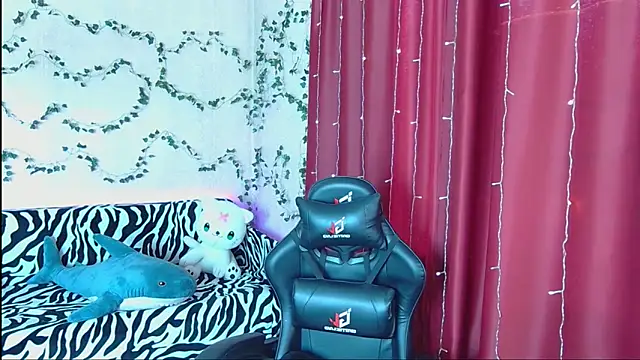 Snapshot of Sidney_blush chatting on March 2025 07:47:02 AM Sidney blush online show from March 2025 07:47:02 AM