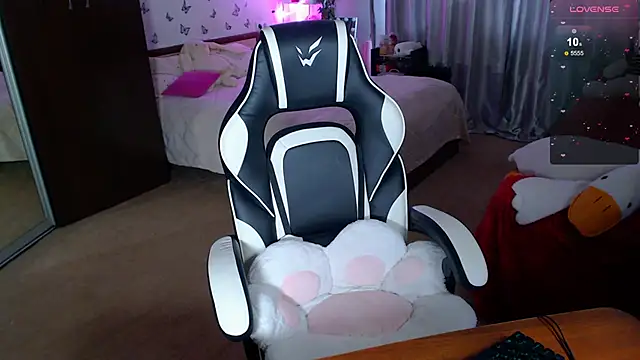 Sidney blush online show from March 2026 05:02:01 AM