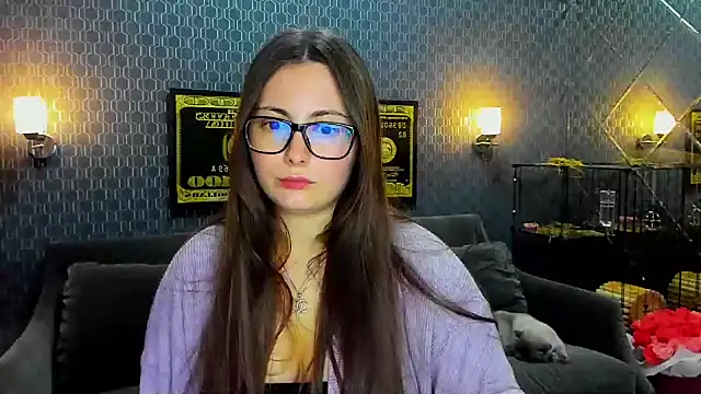 Snapshot of _extraterrestrial_ chatting on November 2025 05:45:02 PM extraterrestrial online show from November 2025 05:45:02 PM