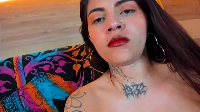 Cori Paige online show from November 2025 04:01:02 AM