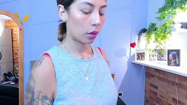 Georgina-coule online show from October 2025 01:23:02 PM