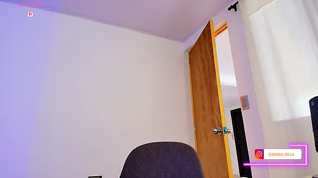Dannawells online show from May 2026 04:04:02 PM