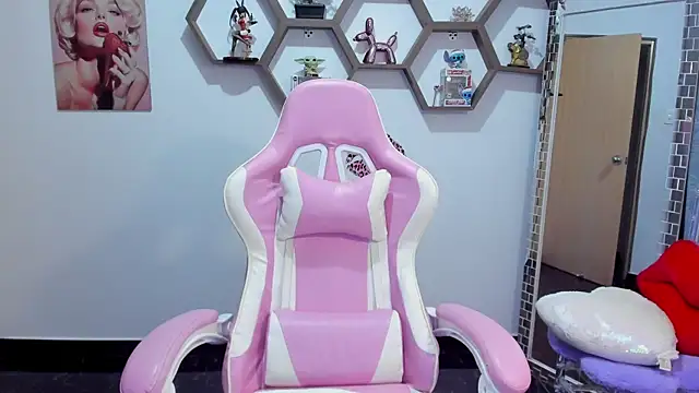 SharonSander online show from June 2026 10:52:02 PM