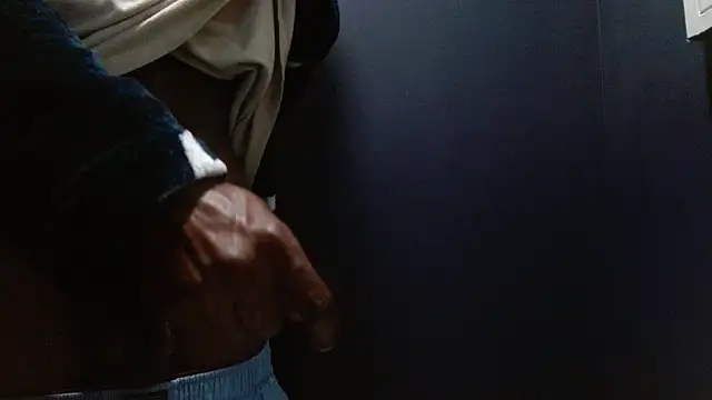 Snapshot of phbbcsham chatting on December 2025 05:20:01 PM phbbcsham online show from December 2025 05:20:01 PM