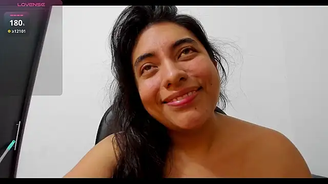 Snapshot of miss_eylens chatting on September 2025 05:01:02 AM miss eylens online show from September 2025 05:01:02 AM