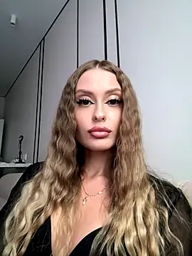 Snapshot of Sweet__Milly chatting on September 2025 02:39:02 PM Sweet Milly online show from September 2025 02:39:02 PM
