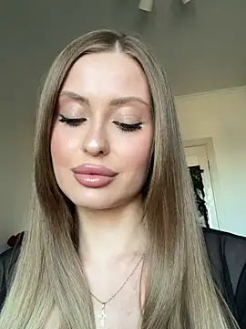 Sweet  Milly online show from May 2026 03:31:02 PM