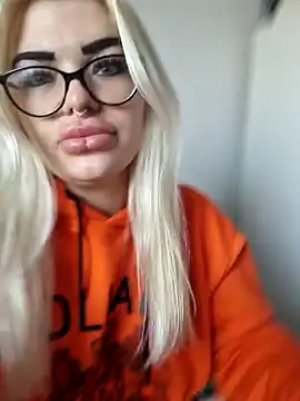 Snapshot of MariellaSun_ chatting on January 2025 09:41:01 AM MariellaSun online show from January 2025 09:41:01 AM