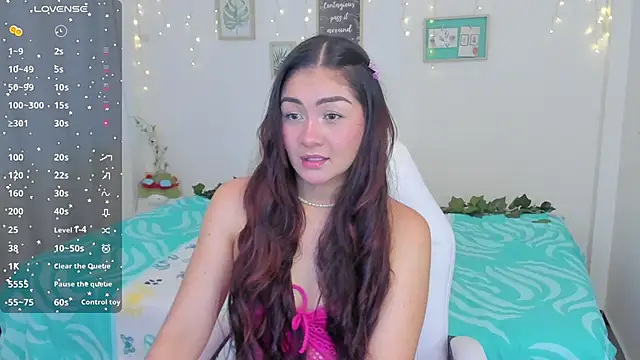 Snapshot of cute_baby5 chatting on January 2025 09:43:01 PM cute baby5 online show from January 2025 09:43:01 PM