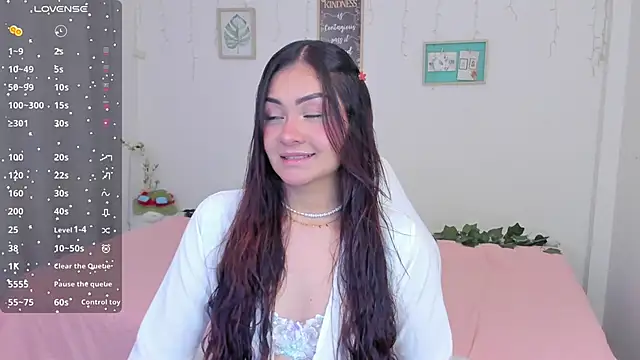 Snapshot of cute_baby5 chatting on January 2025 10:46:02 PM cute baby5 online show from January 2025 10:46:02 PM