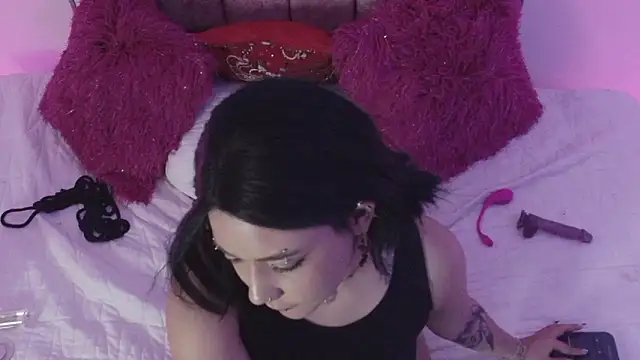 Evelynn online show from January 2025 07:46:01 AM