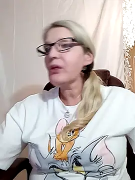 Snapshot of irinamaux chatting on January 2025 12:58:01 PM irinamaux online show from January 2025 12:58:01 PM