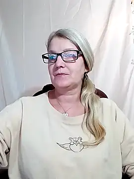 Snapshot of irinamaux chatting on January 2025 01:31:01 AM irinamaux online show from January 2025 01:31:01 AM