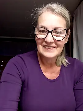 Snapshot of irinamaux chatting on September 2025 05:01:02 AM irinamaux online show from September 2025 05:01:02 AM