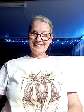 Snapshot of irinamaux chatting on October 2025 07:38:01 AM irinamaux online show from October 2025 07:38:01 AM