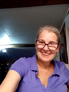 Snapshot of irinamaux chatting on October 2025 05:22:01 PM irinamaux online show from October 2025 05:22:01 PM