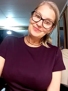 Snapshot of irinamaux chatting on October 2025 04:57:01 PM irinamaux online show from October 2025 04:57:01 PM