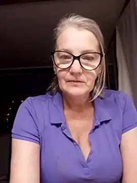 Snapshot of irinamaux chatting on October 2025 02:46:02 AM irinamaux online show from October 2025 02:46:02 AM