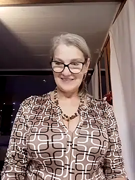 Snapshot of irinamaux chatting on November 2025 06:57:01 AM irinamaux online show from November 2025 06:57:01 AM