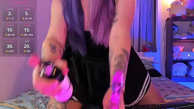 Snapshot of _Skie_ chatting on October 2025 04:45:01 AM Skie online show from October 2025 04:45:01 AM