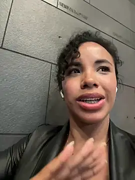 Brunettexio online show from March 2025 08:10:01 AM