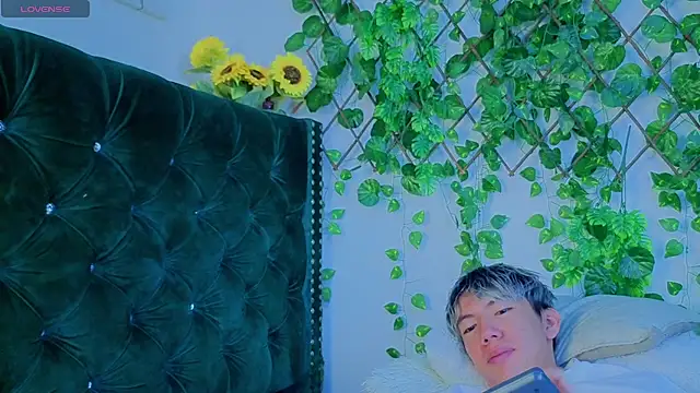 Levii Ackermann online show from September 2025 02:42:02 PM