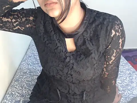 Freya nia online show from December 2025 07:55:01 PM