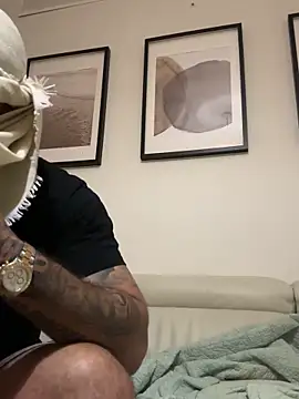 LexyGold online show from October 2025 09:57:01 PM