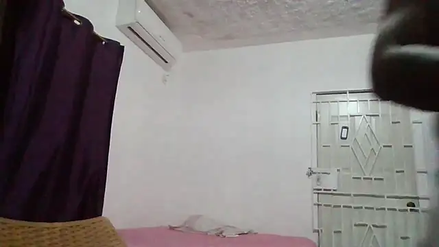 Bighood T online show from October 2025 03:40:01 AM