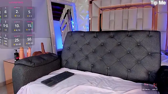 nicole cooper   online show from February 2026 07:34:02 PM