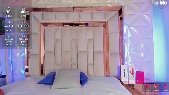 nicole cooper   online show from February 2026 07:18:01 PM