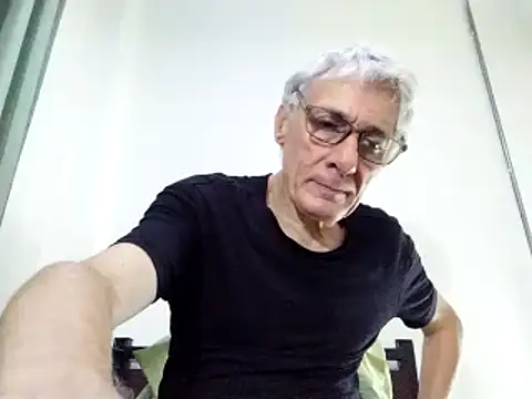 BIGUNCUTHARDCOCK online show from March 2025 01:57:02 PM