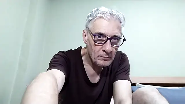 BIGUNCUTHARDCOCK online show from October 2025 01:09:02 AM