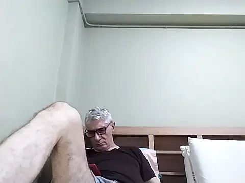 BIGUNCUTHARDCOCK online show from December 2025 02:24:02 PM