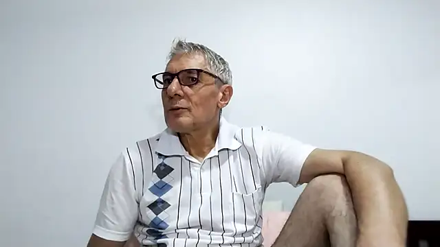 BIGUNCUTHARDCOCK online show from February 2026 12:50:01 AM