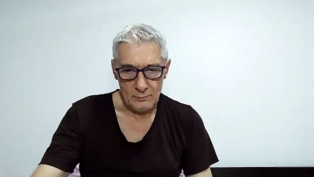 BIGUNCUTHARDCOCK online show from April 2026 11:51:02 PM