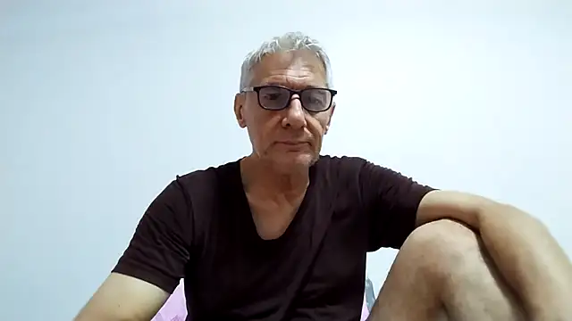 BIGUNCUTHARDCOCK online show from April 2026 01:53:02 AM