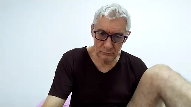 BIGUNCUTHARDCOCK online show from April 2026 12:39:01 AM