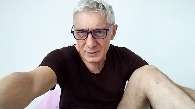 BIGUNCUTHARDCOCK online show from May 2026 01:21:02 AM
