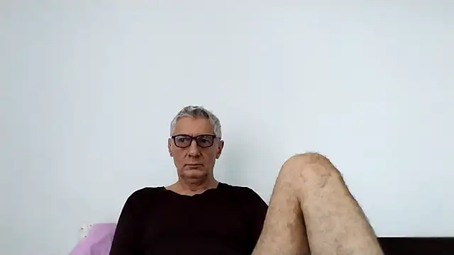 BIGUNCUTHARDCOCK online show from May 2026 01:13:02 AM