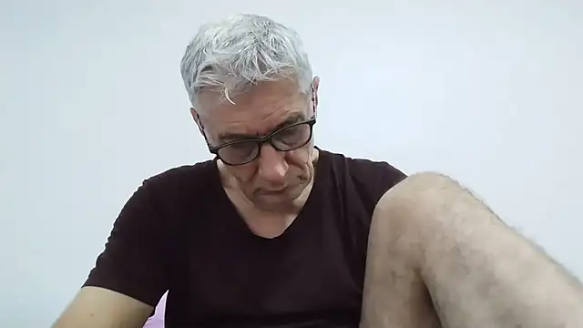 BIGUNCUTHARDCOCK online show from June 2026 01:28:02 AM